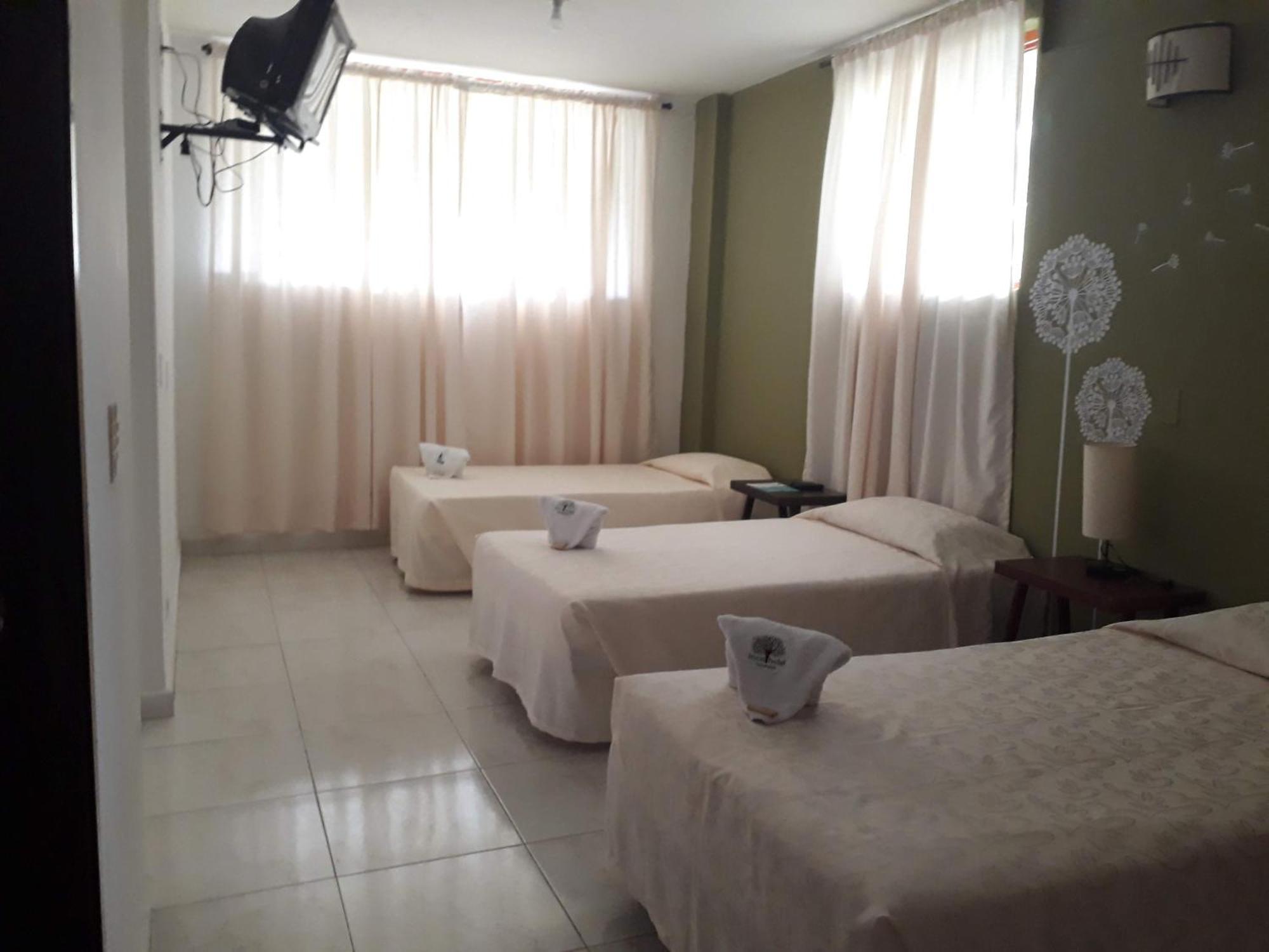 Imca Hotel Буга Екстериор снимка