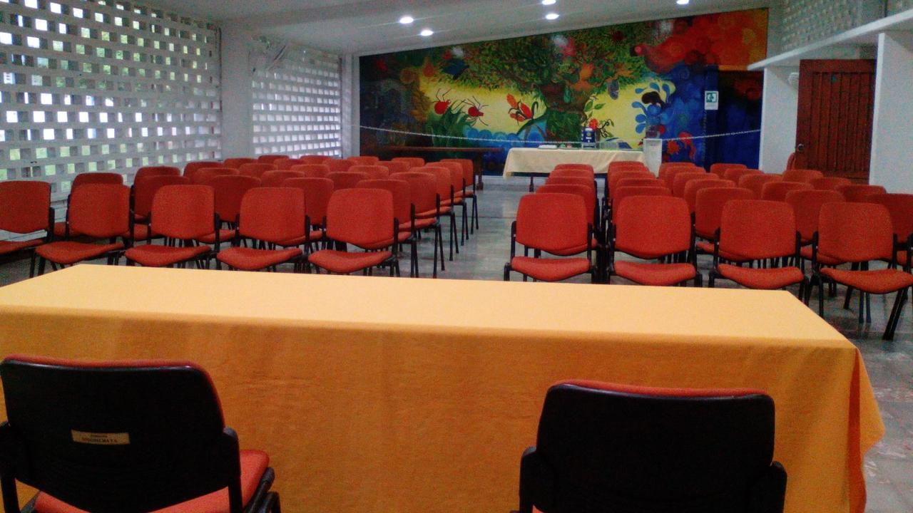 Imca Hotel Буга Екстериор снимка